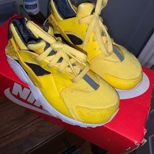 Nike hurraches